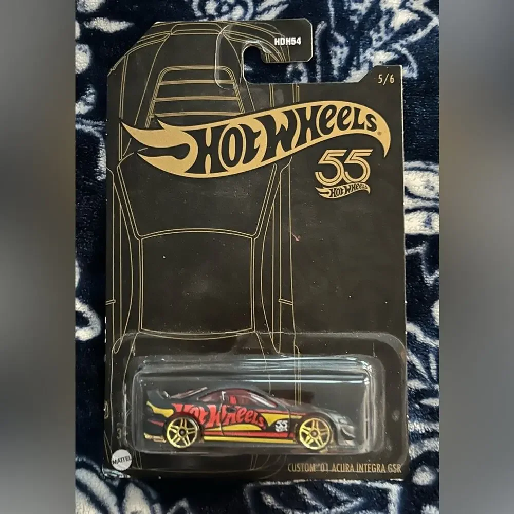 NIB! Hot Wheels 55th Anniversary 2023 Pearl & Chrome '01 Acura Intergra GSR #5/6